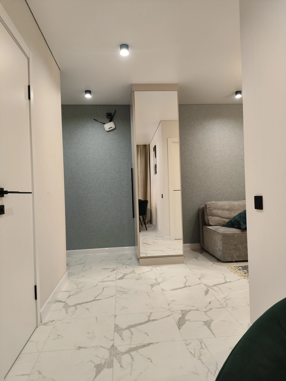 Квартира NATALI Aparts 73в.2