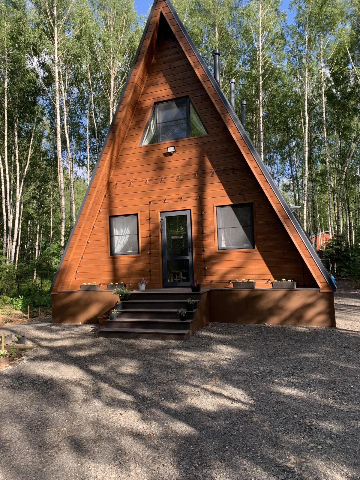 Частный дом A-фрейм в лесу Зеленого города