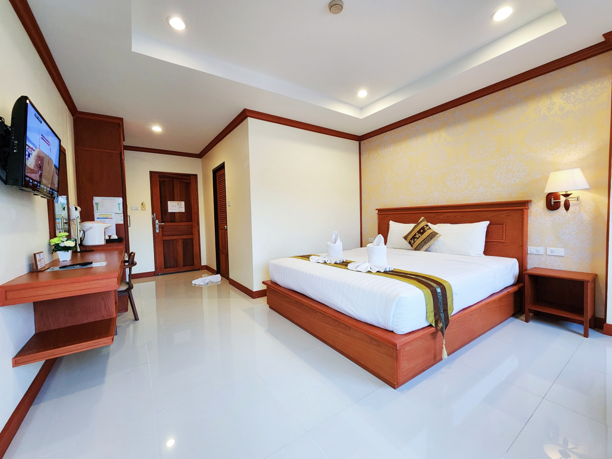 Курортный отель Phaithong Sotel Resort