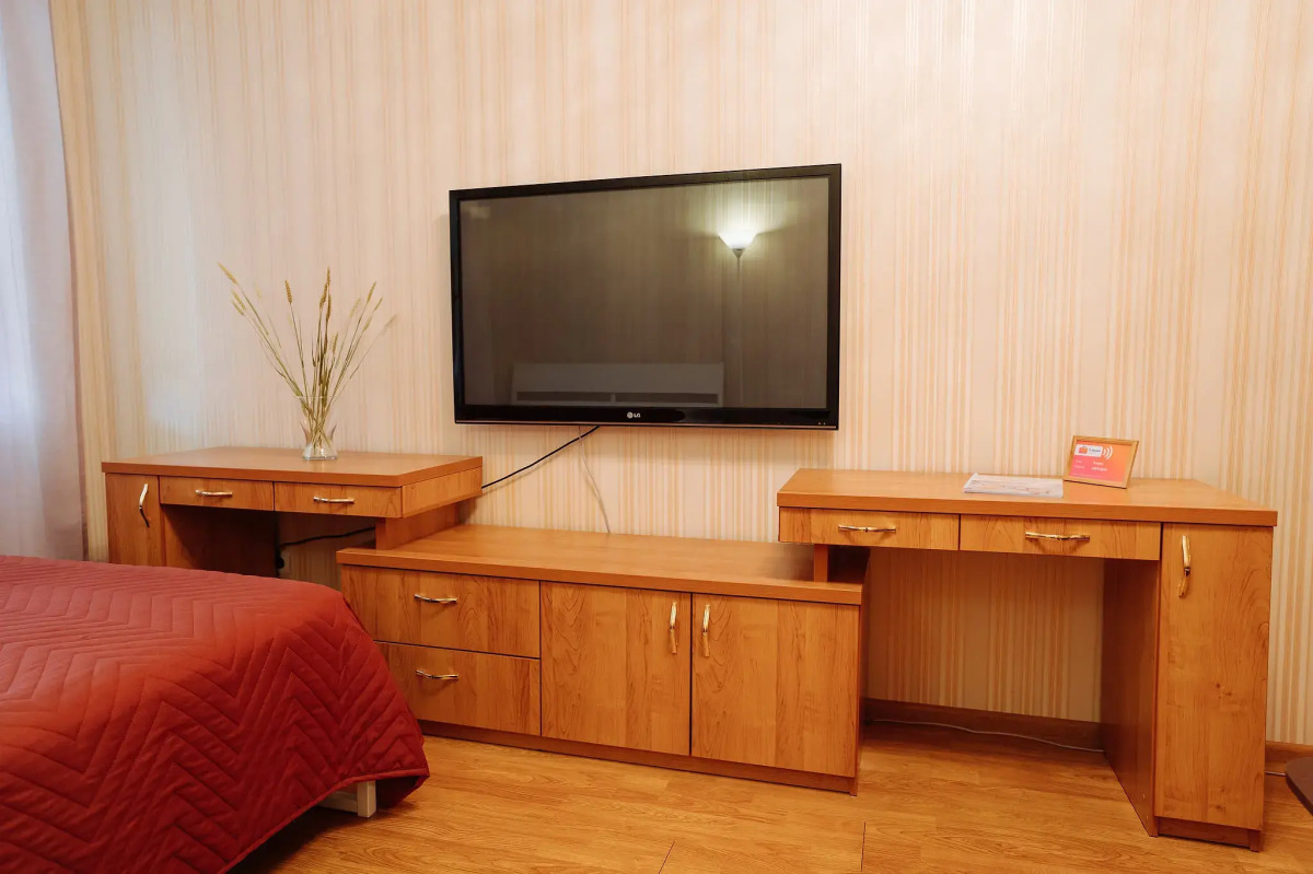 Апартаменты 9 ночей на Чкалова 48