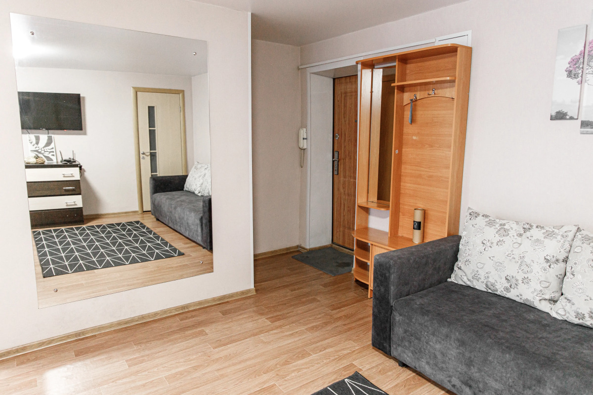 Апартаменты Двухкомнатные в центре города на Красноармейская 124