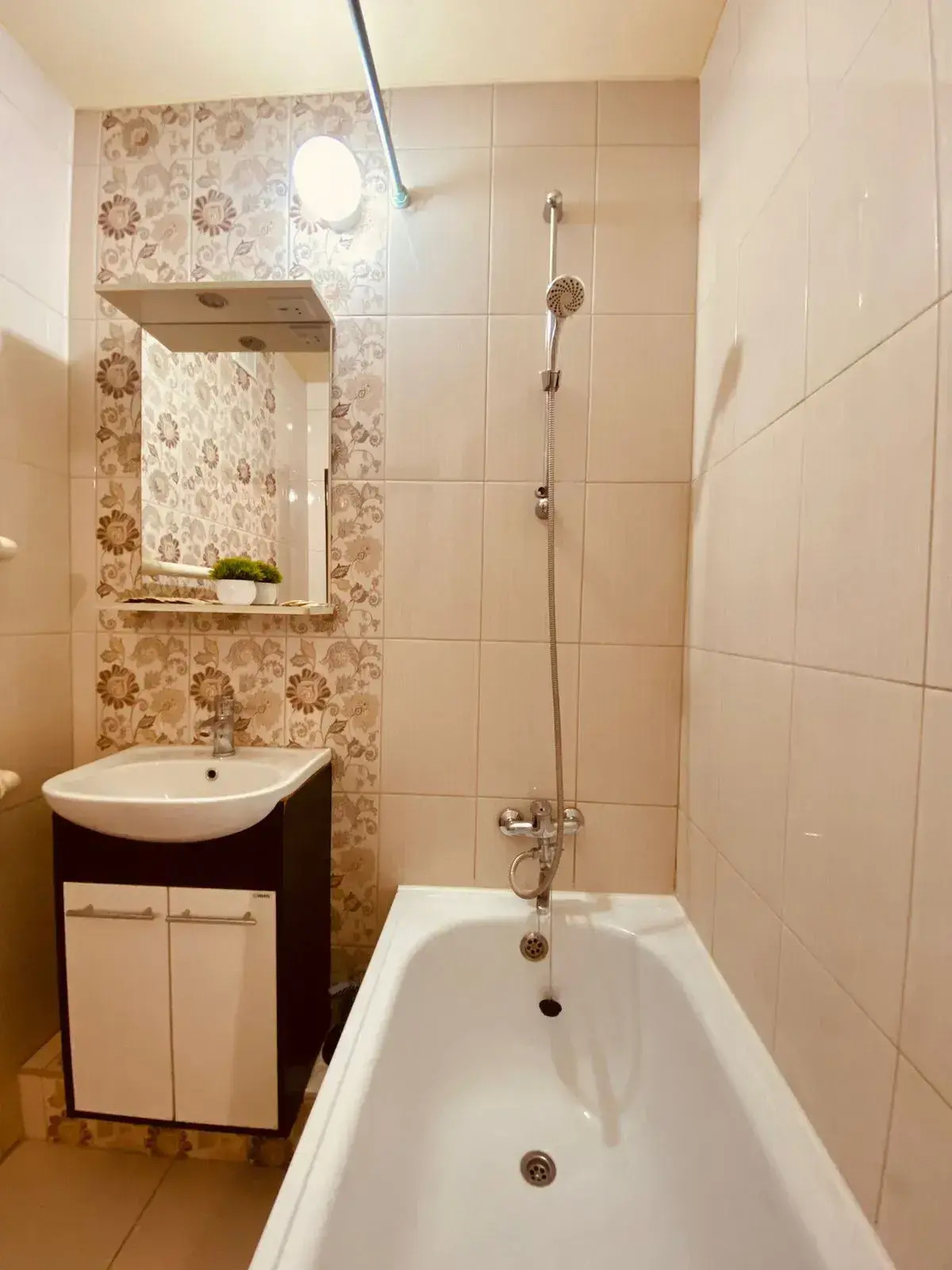 Квартира Двухкомнатная Мич 142/74