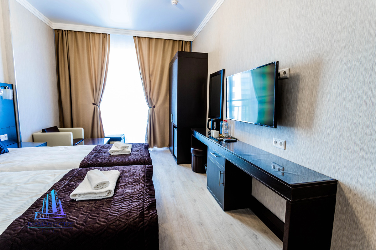 Отель Diamond City