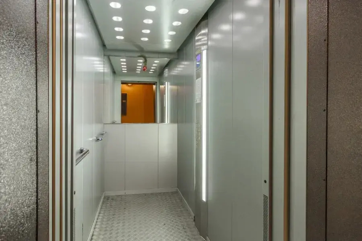 Na Sheksninskom 8/1 Apartments	