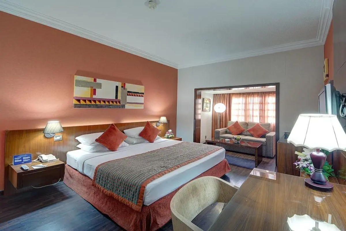 Ascot Hotel