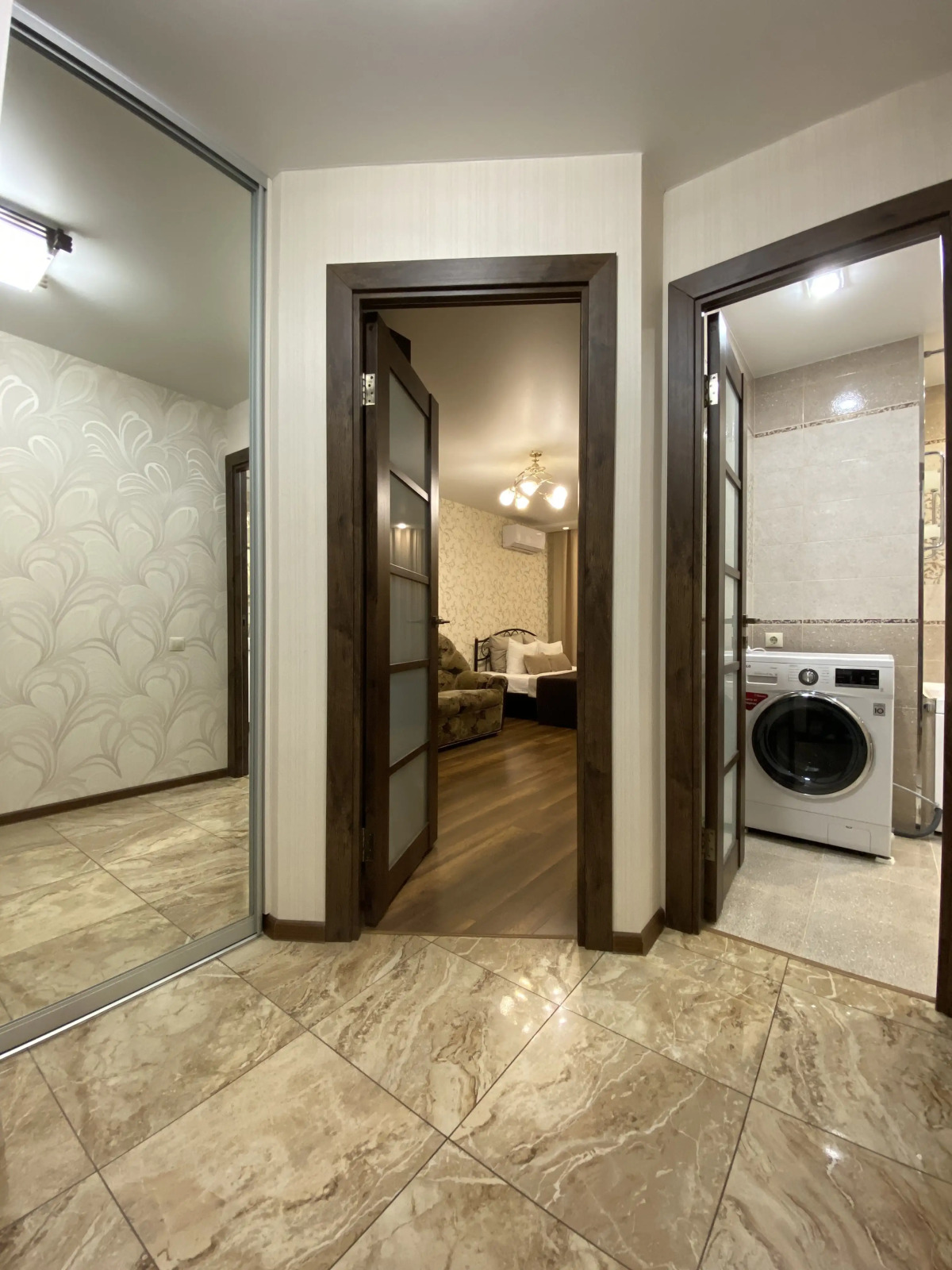 Квартира КвартРента НН на Большой Покровской (наш Арбат)