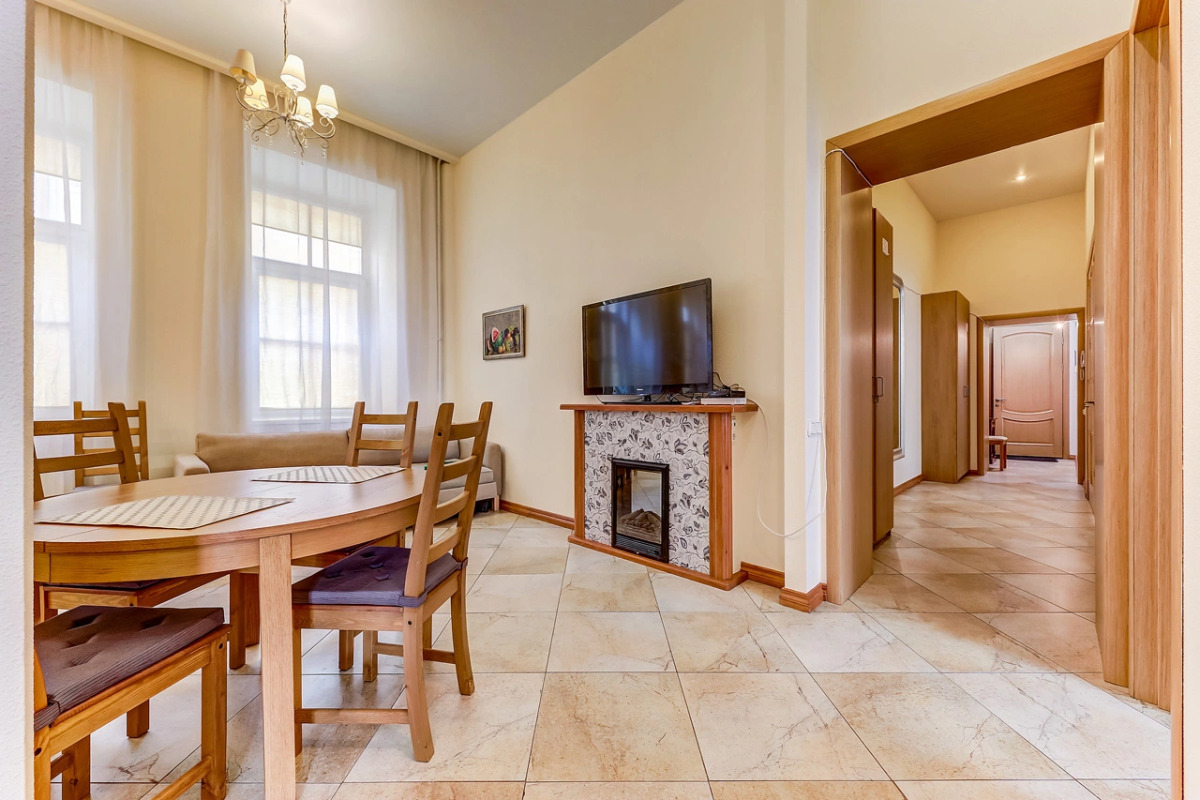 Апартаменты на Итальянской 37