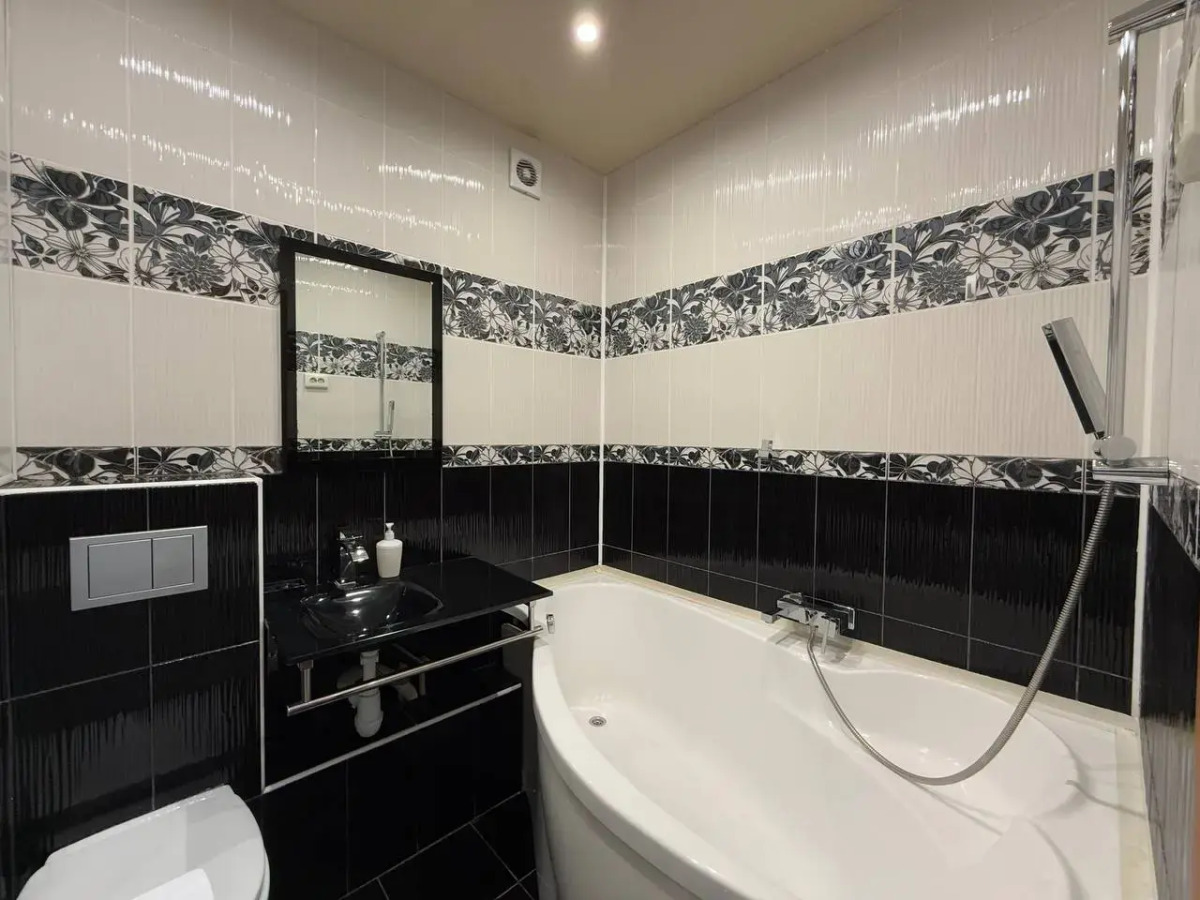 Квартира Новая рядом с Озером и Метро