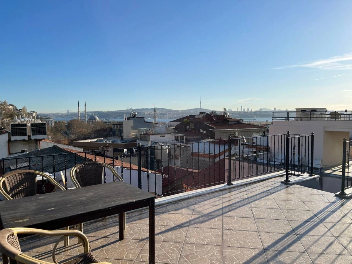 Апартаменты 1 Bedroom Apartment at Galata Istanbul with Shared Rooftop