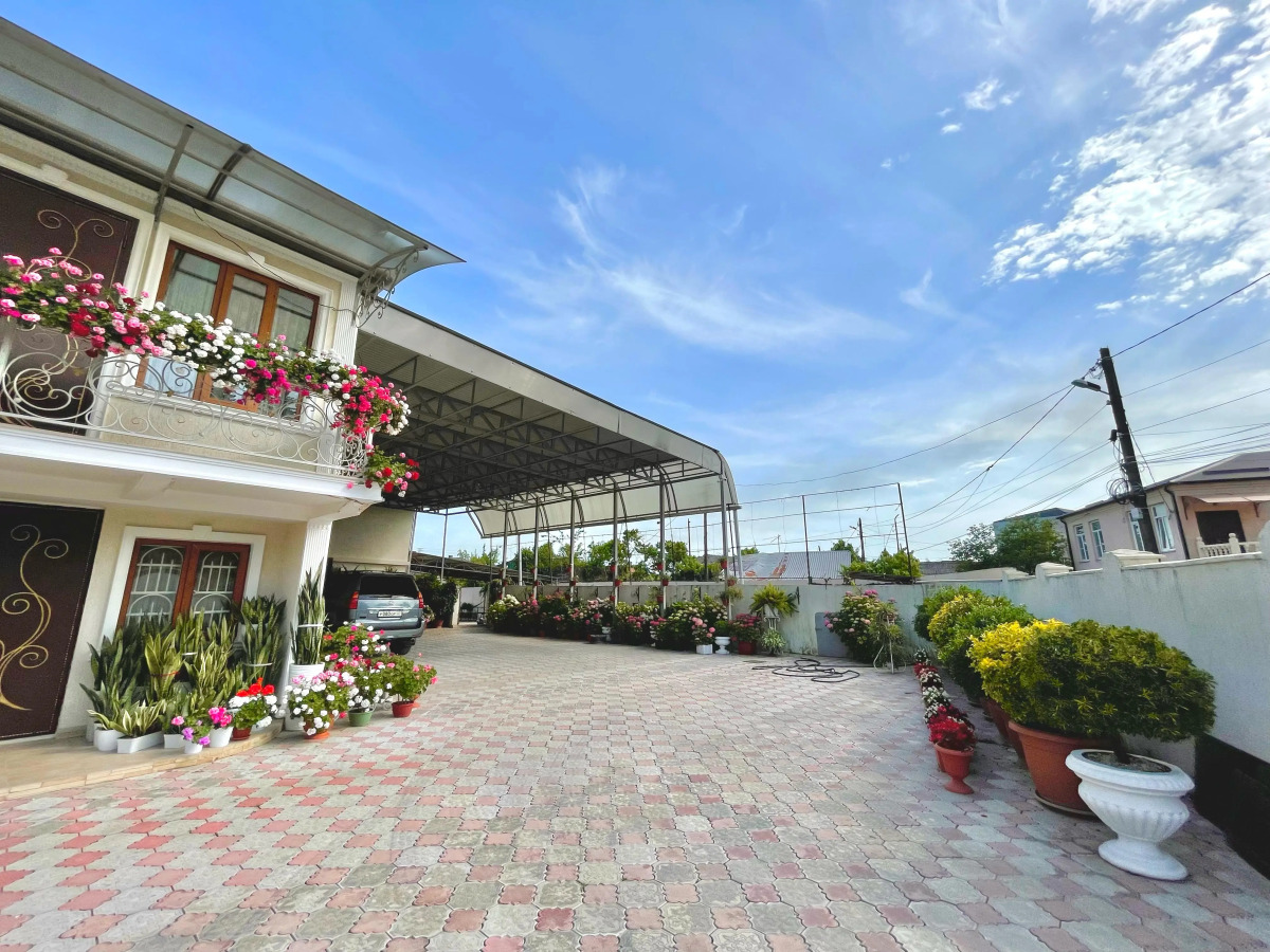 Гостевой дом Цветочный рай