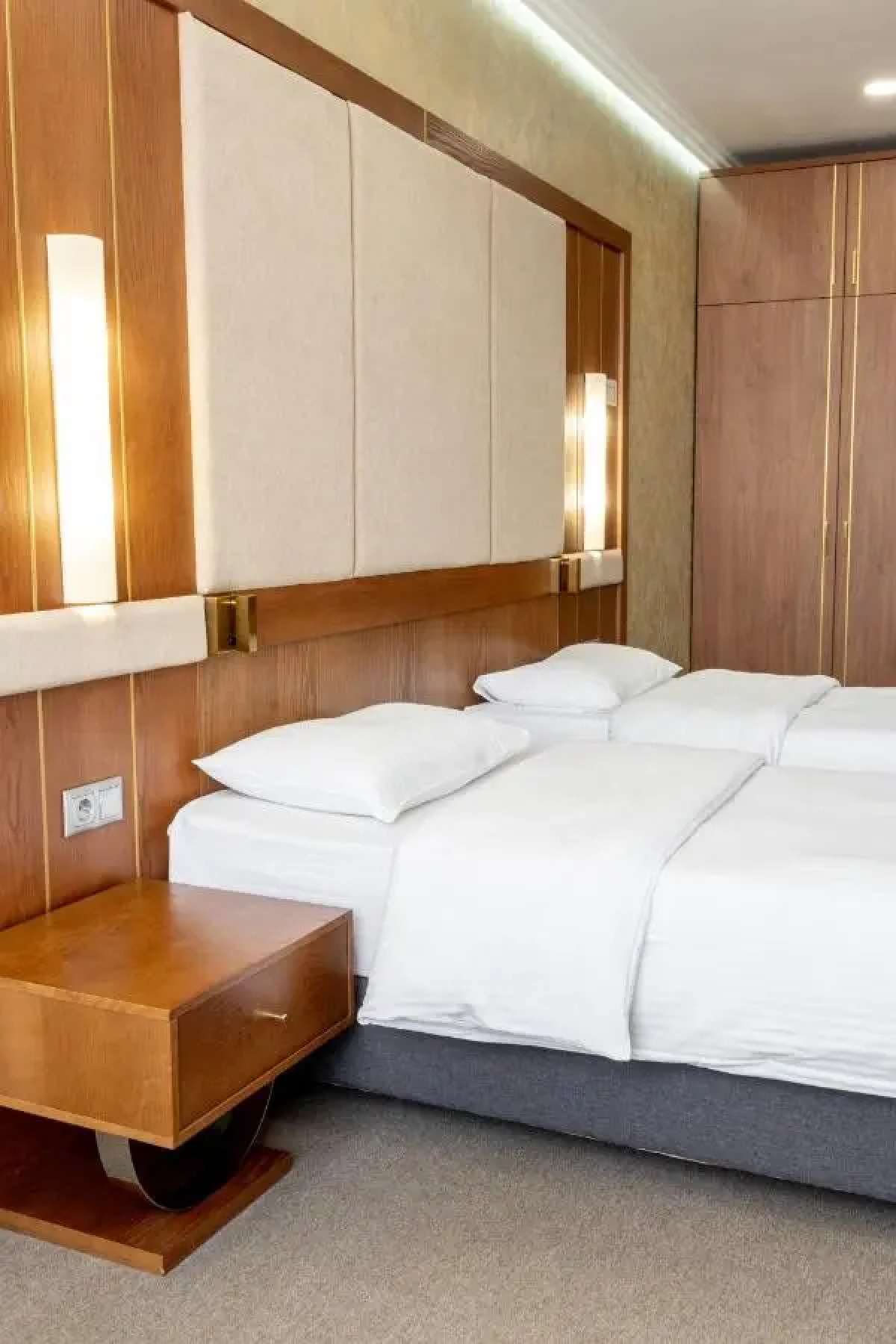 Отель Reikartz Sky Almaty