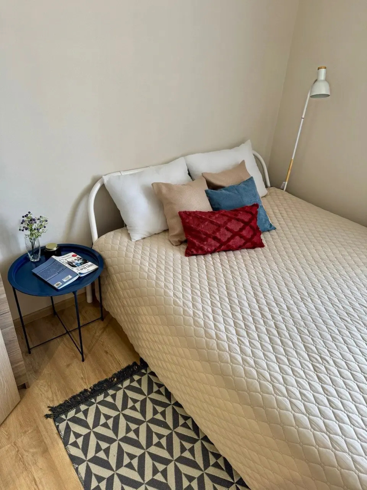 Апартаменты Современная квартира на Яна Крастыня