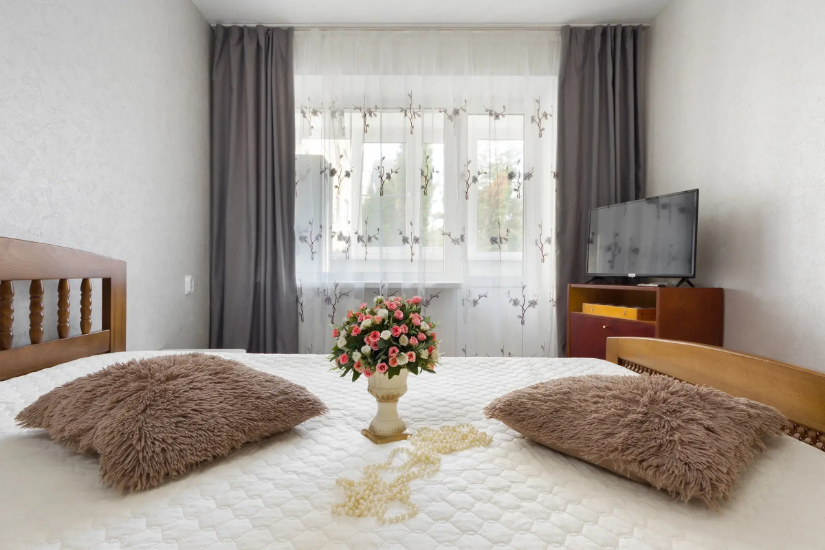 Апартаменты Жуковского 10