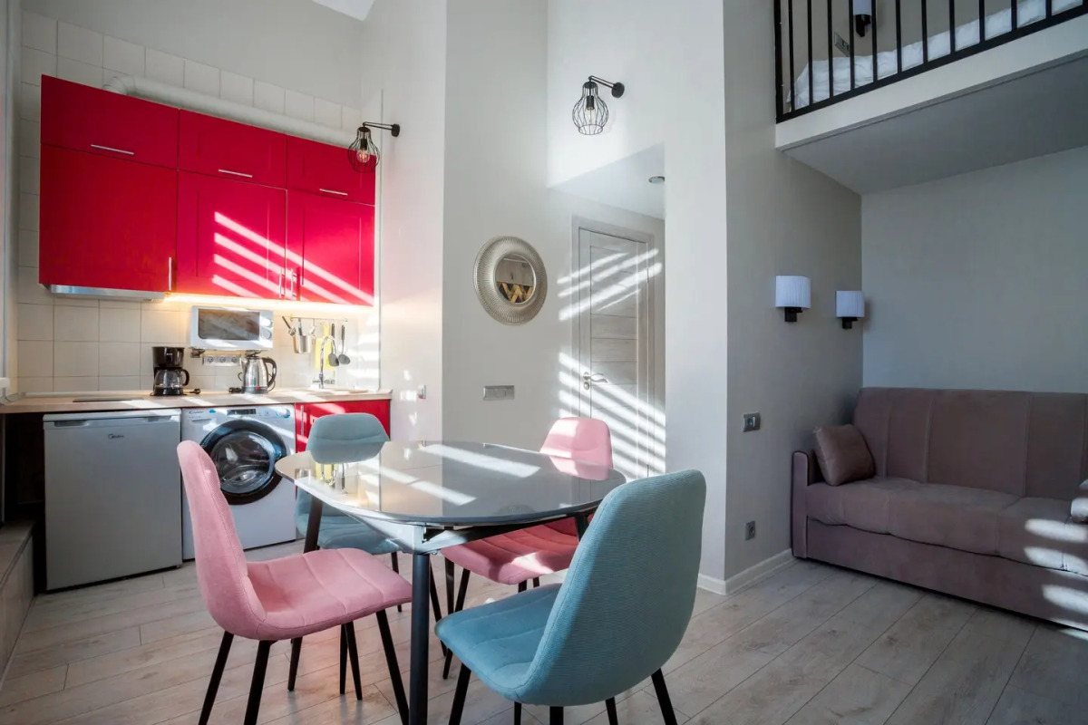 Апартаменты около площади Восстания