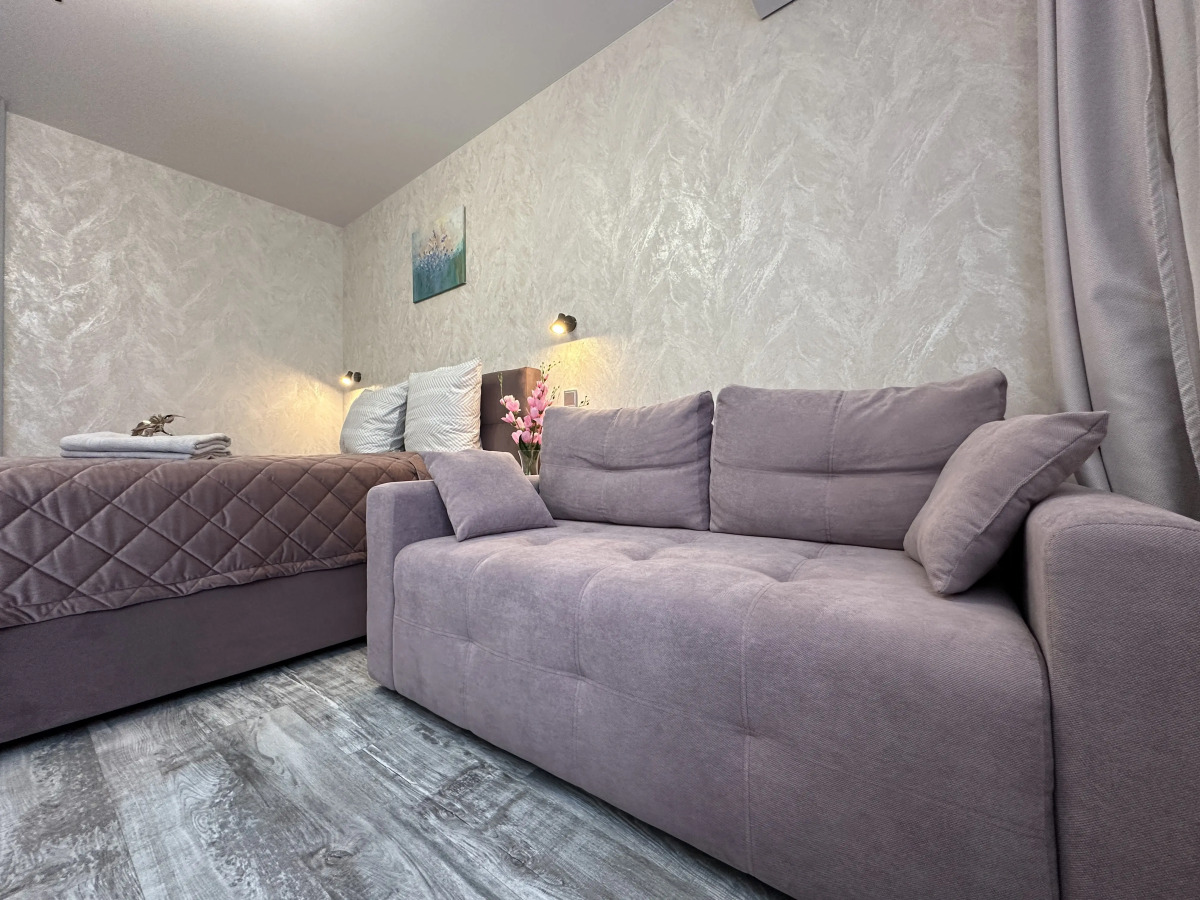 Апартаменты в цeнтрe Нижнего рядoм с Koлecoм oбoзpения и Канатной дорогой от Уют и Комфорт Нн