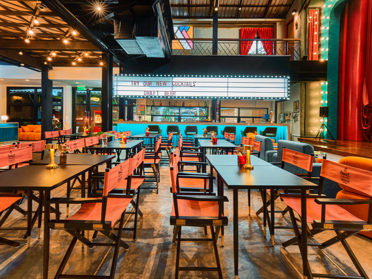 Отель Prince Theatre Heritage Stay