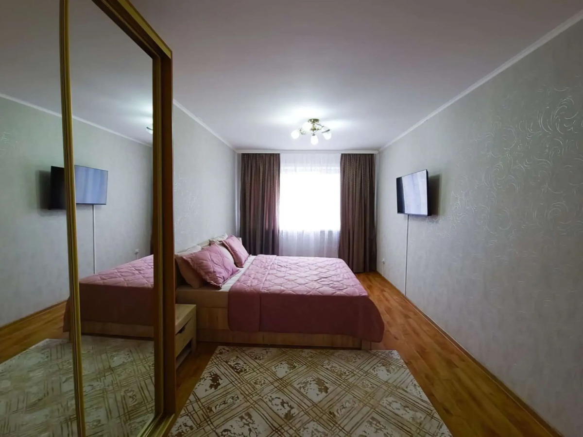 Апартаменты на проспекте Мира 182