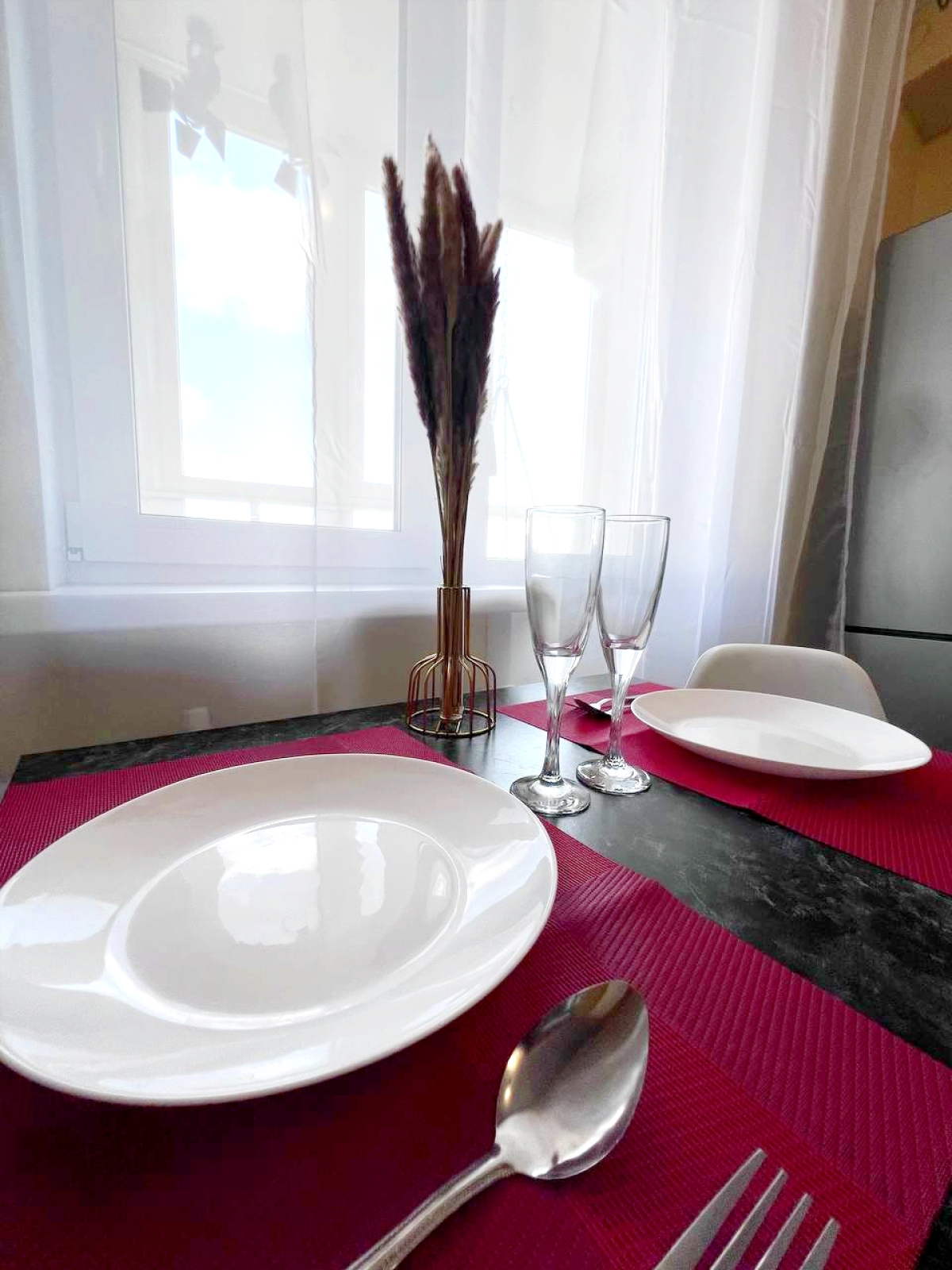 Апартаменты еЖИВИка на Карпова 3/1