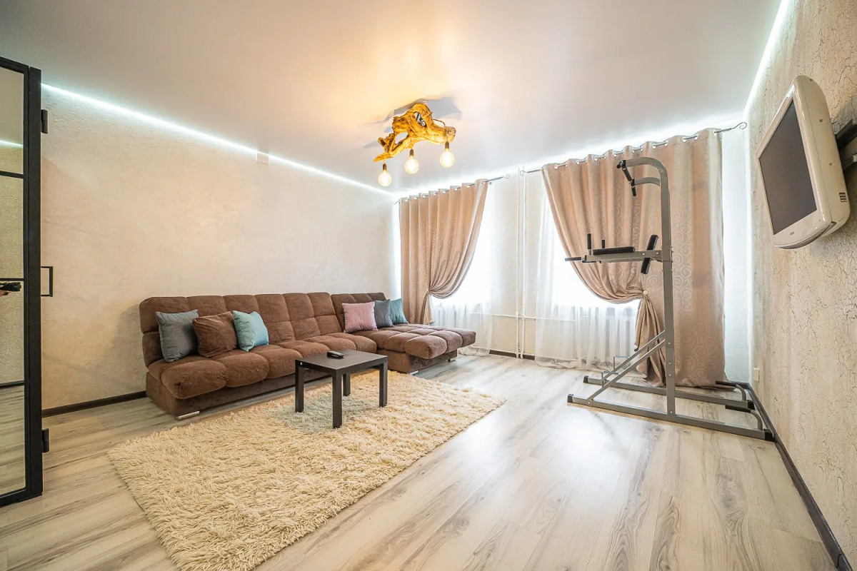 Апартаменты Пять Звёзд на Кировке