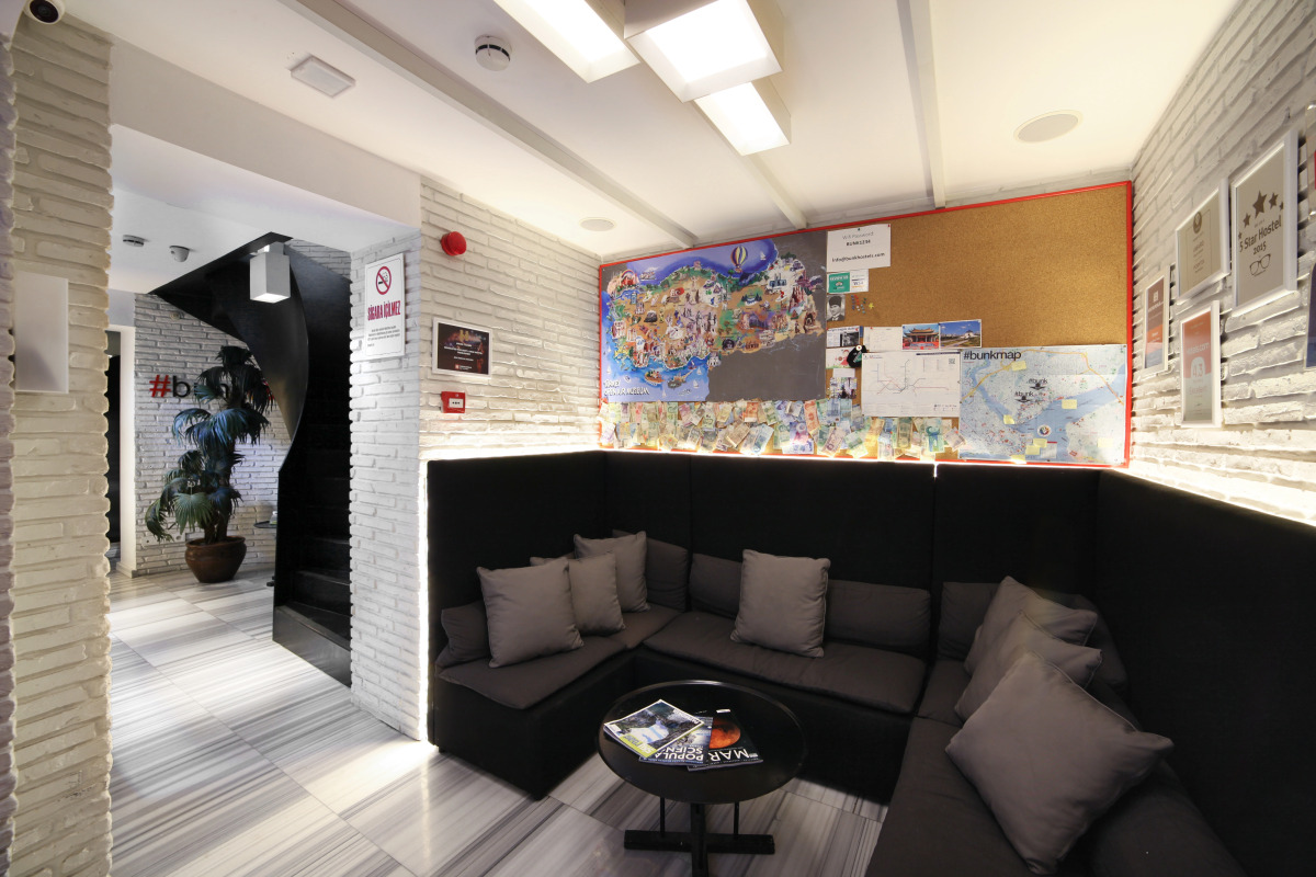 Хостел Wabi Hostels