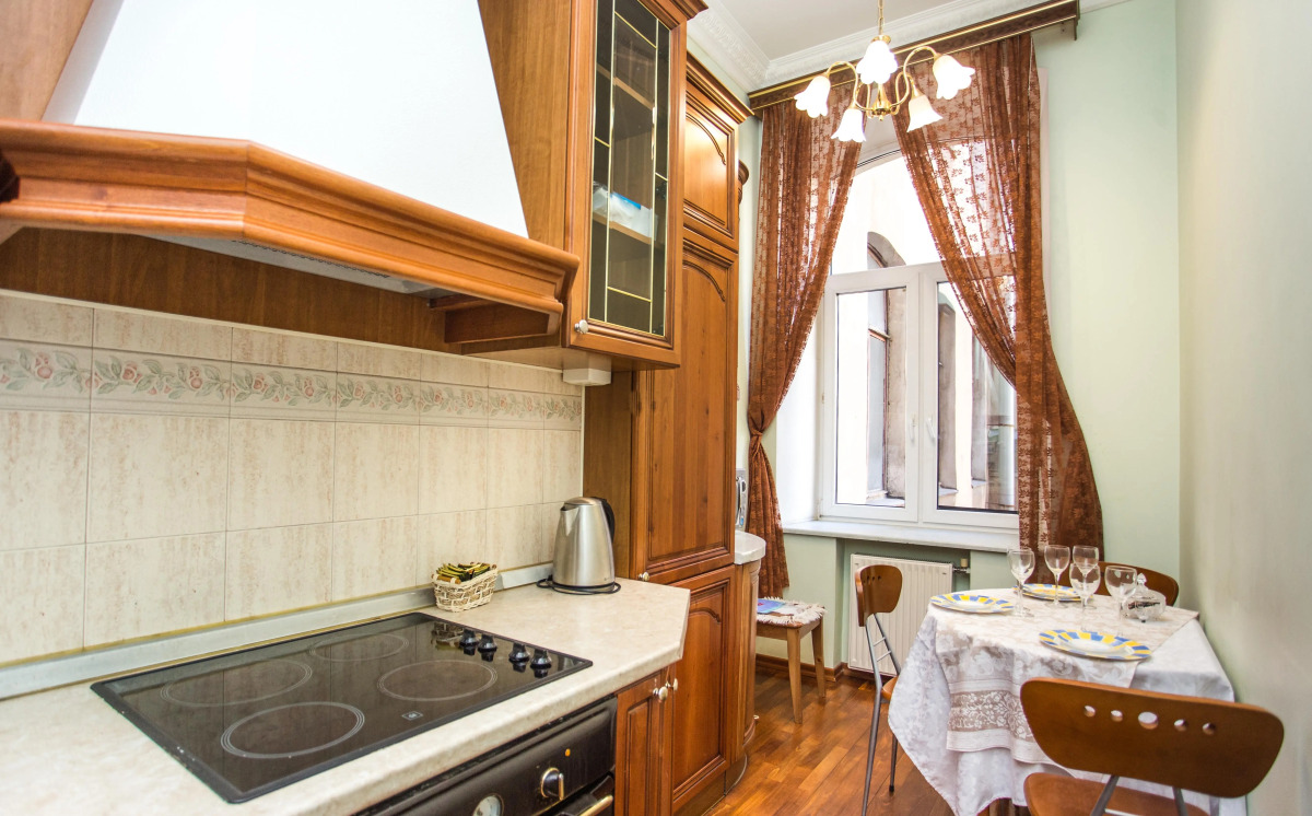 Апартаменты 3 комнатная квартира рядом с Исаакиевским собором и Невским проспектом