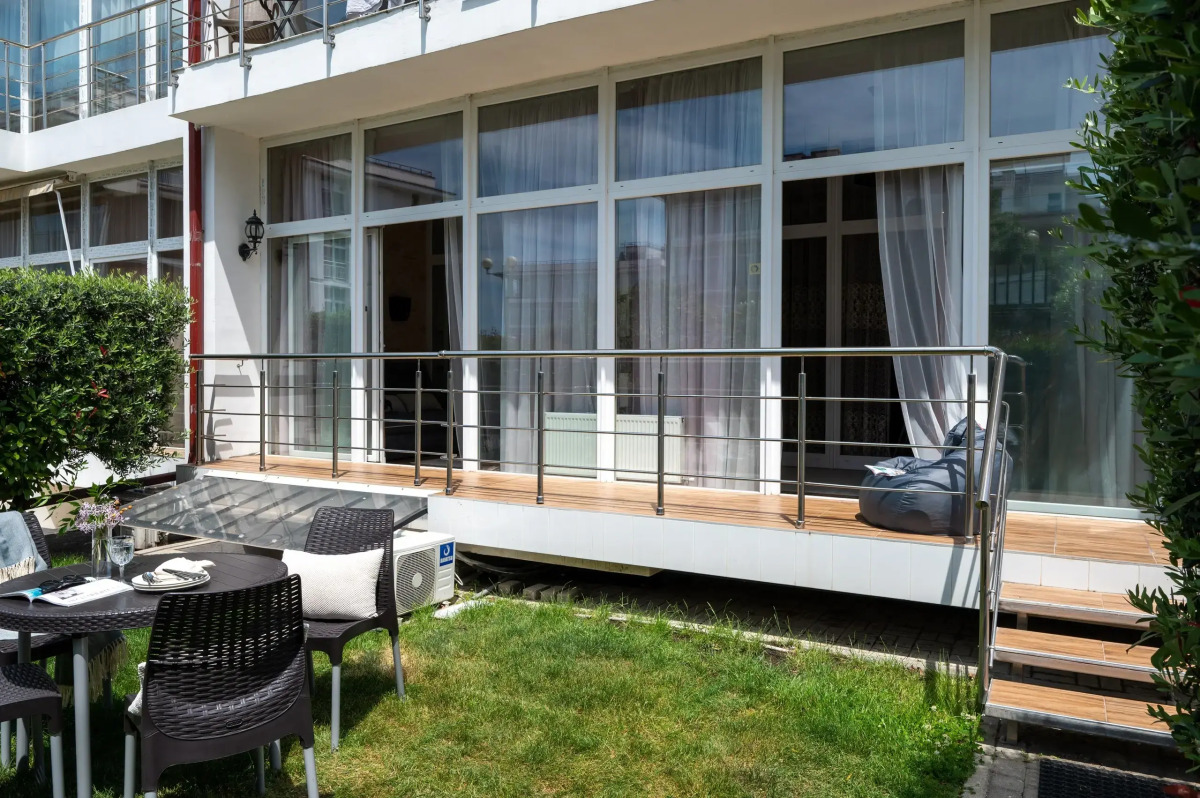 Апартаменты Red apartments Екатерининский Квартал Афродита