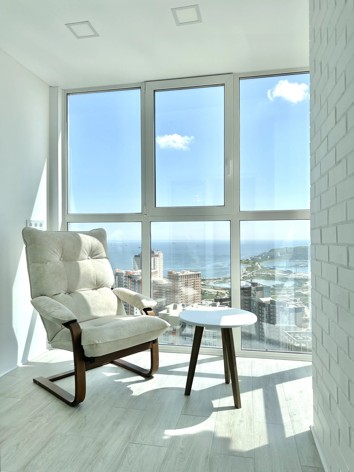 Апартаменты Квартира с шикарным панорамным видом на бухту Патрокл в ЖК Аякс