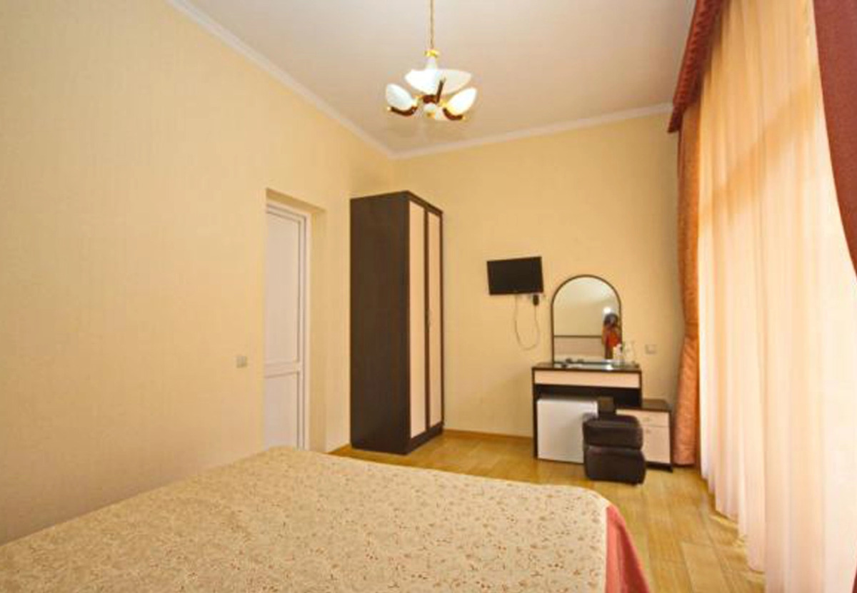 Гостевой Дом Лаура