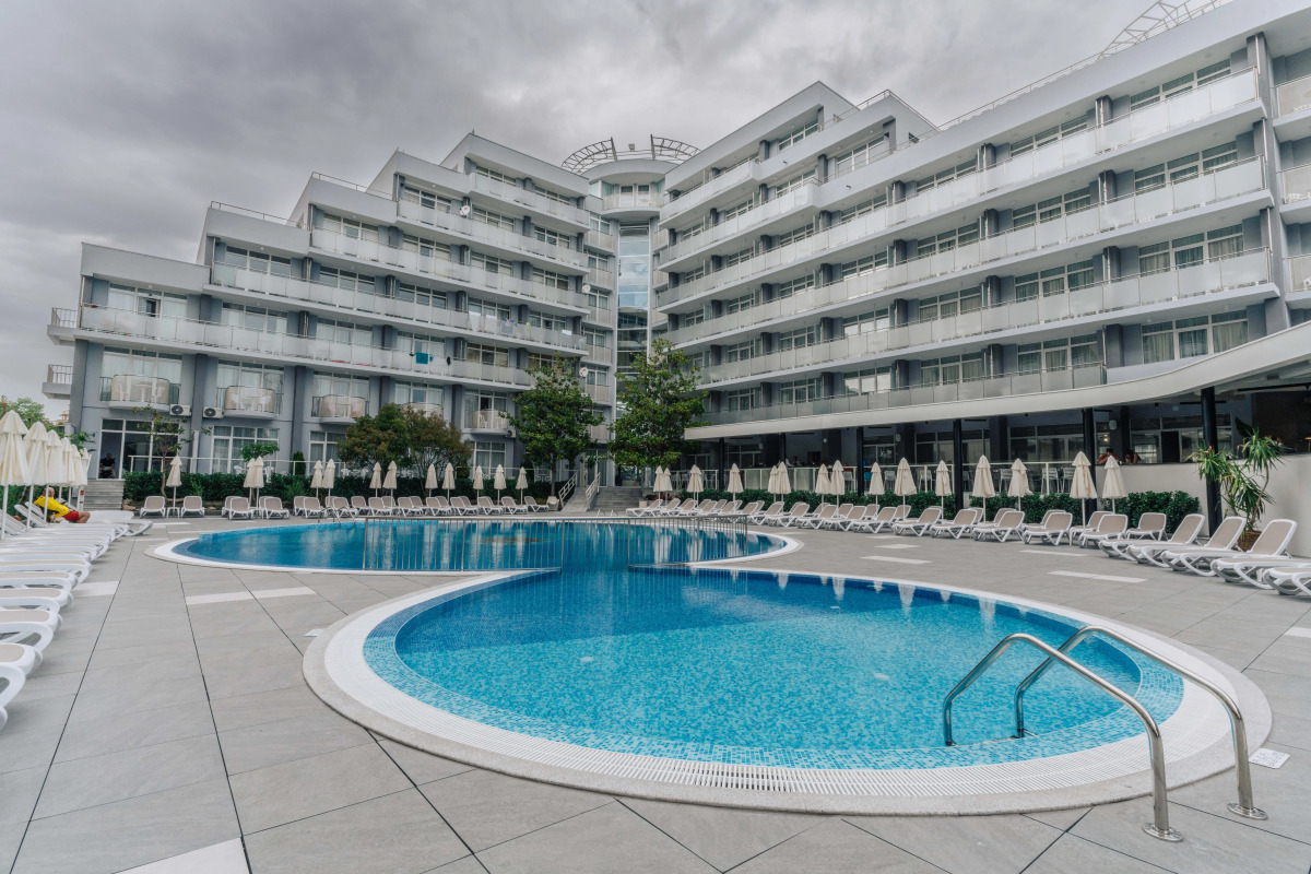 Отель SUNEO Perla