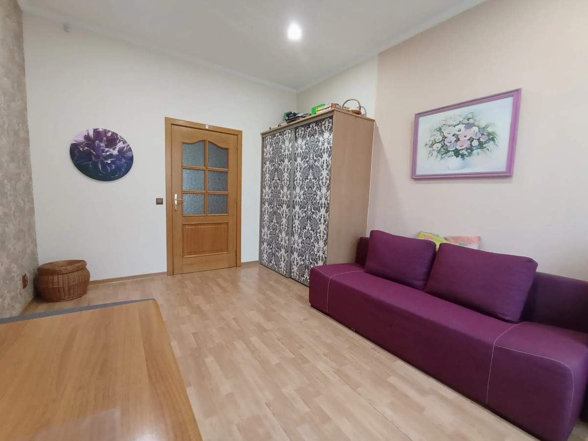 Квартира Красная 8