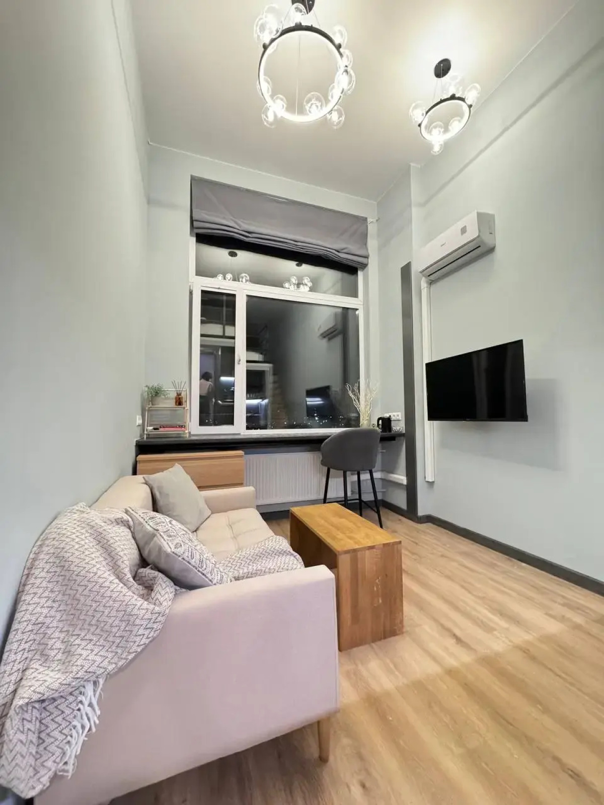 Двухуровневые Апартаменты на Нагорной с красивым видом из окна