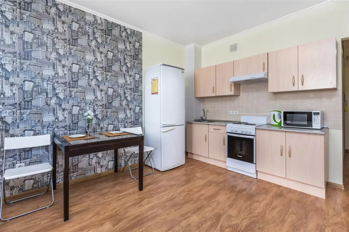 Апартаменты студия в светлых тонах в новостройке