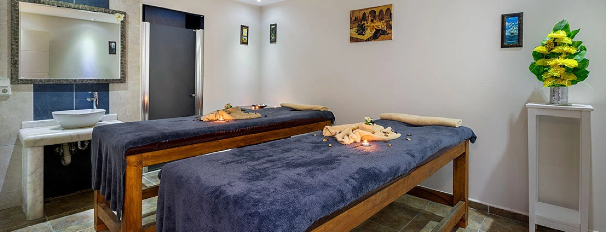 Отель Senza Grand Santana