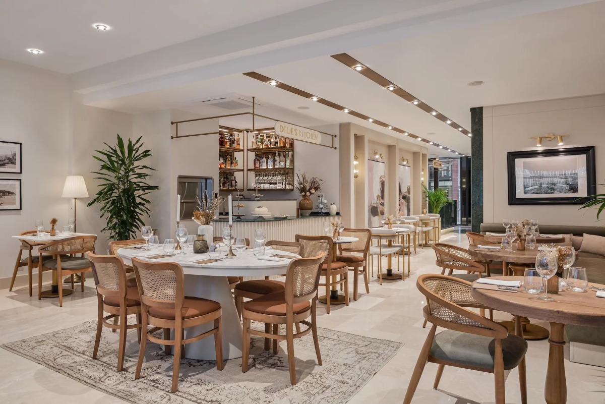 Отель Delita City