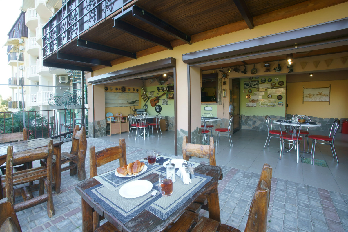 Отель Виола