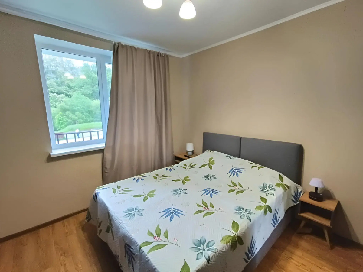 Апартаменты Двухкомнатные на втором этаже с балконом