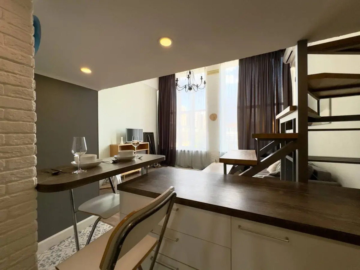 Апартаменты двухъярусные с евроремонтом