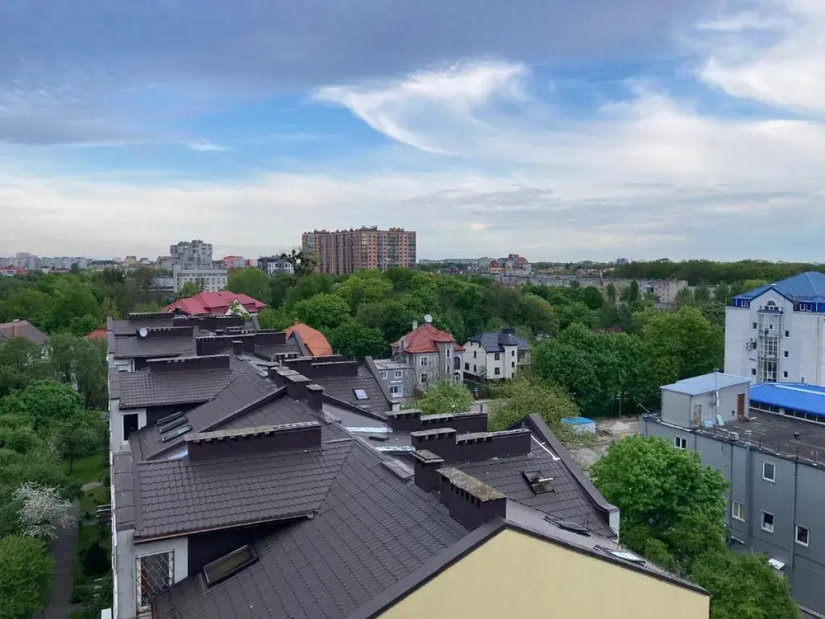 Апартаменты 3 комнаты в Центре рядом с Электричкой на Море