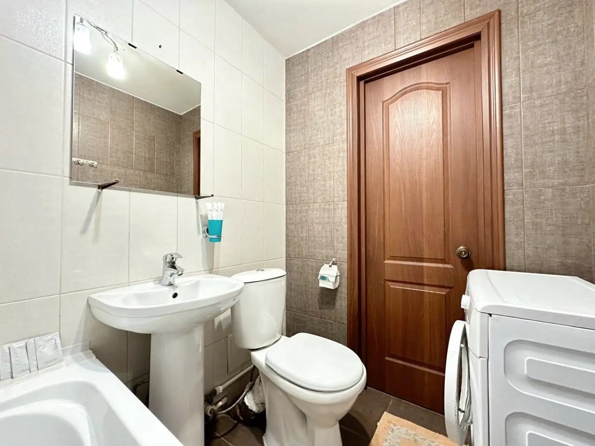 Квартира двухкомнатная в центре на Дзержинского рядом с КузГТУ и  РИАцентром