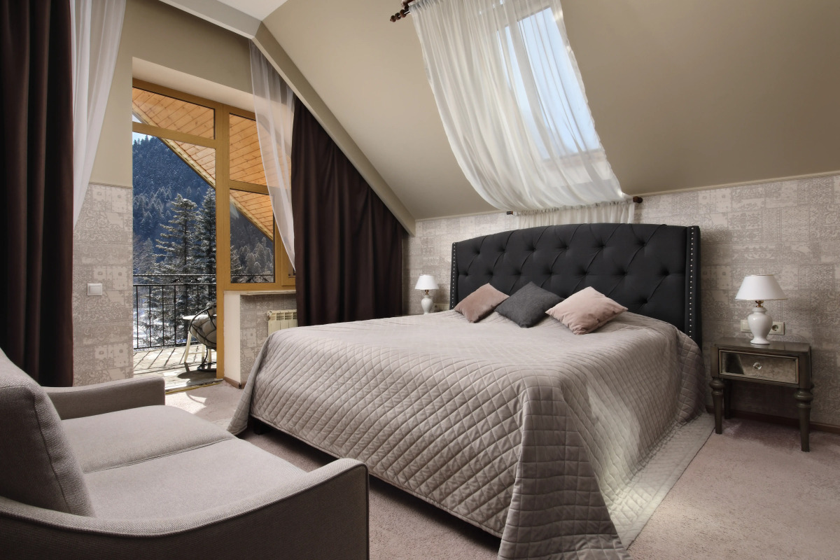 Домбай Пэлас