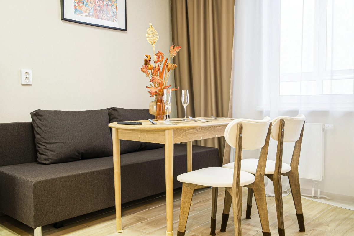 Апартаменты SunSet Чазова 2