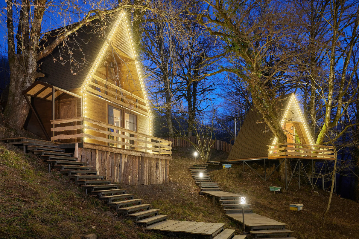 HILLS1200. Резиденция. Глэмпинг. Бани.