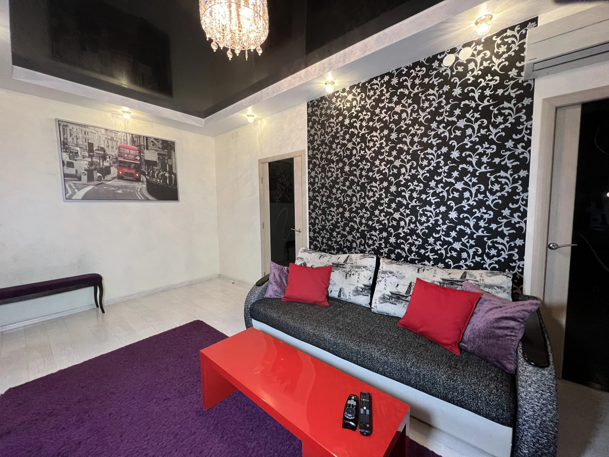 Квартира на Короленко