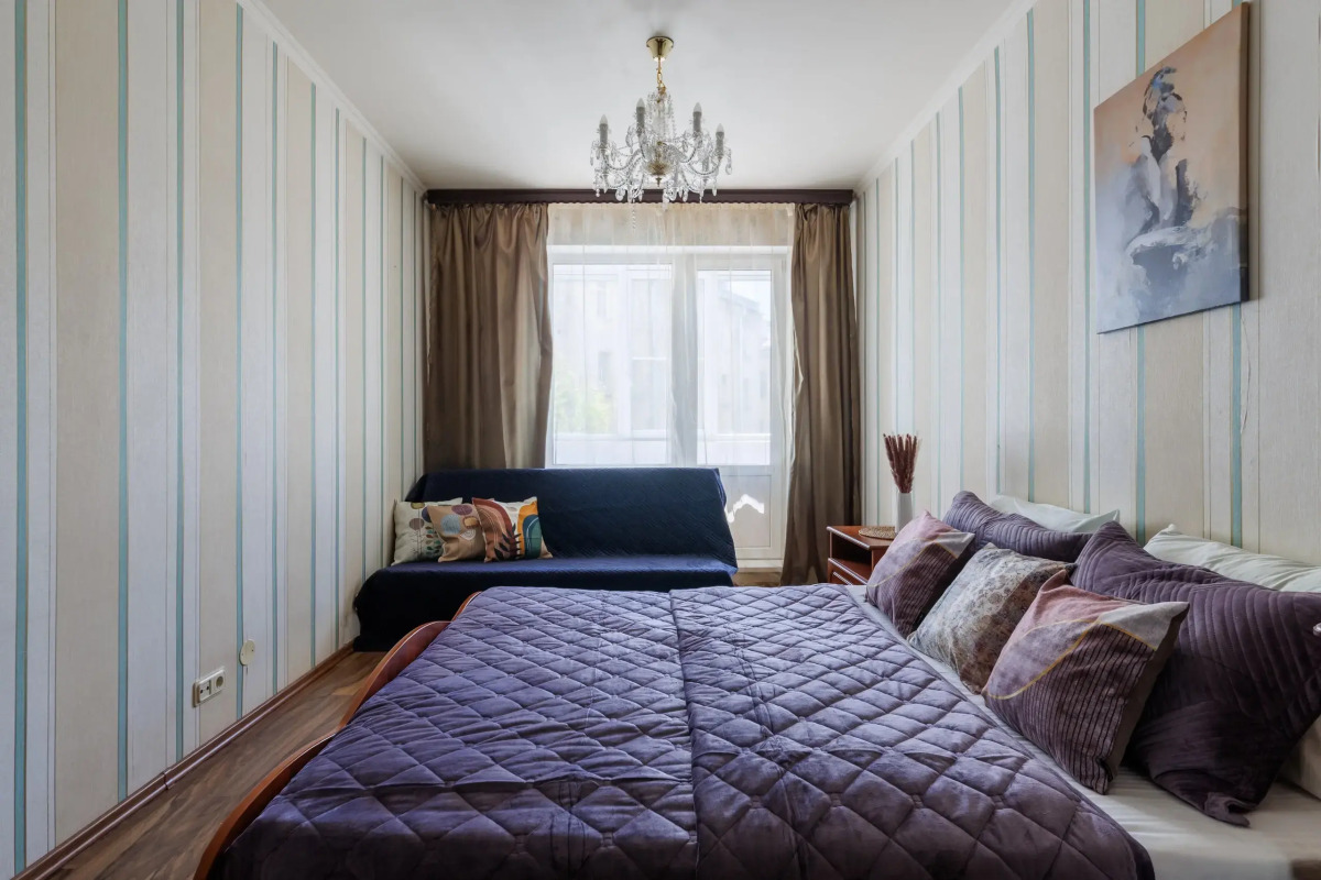 Апартаменты с 3 спальнями на Моисеенко 5 - 8 человек