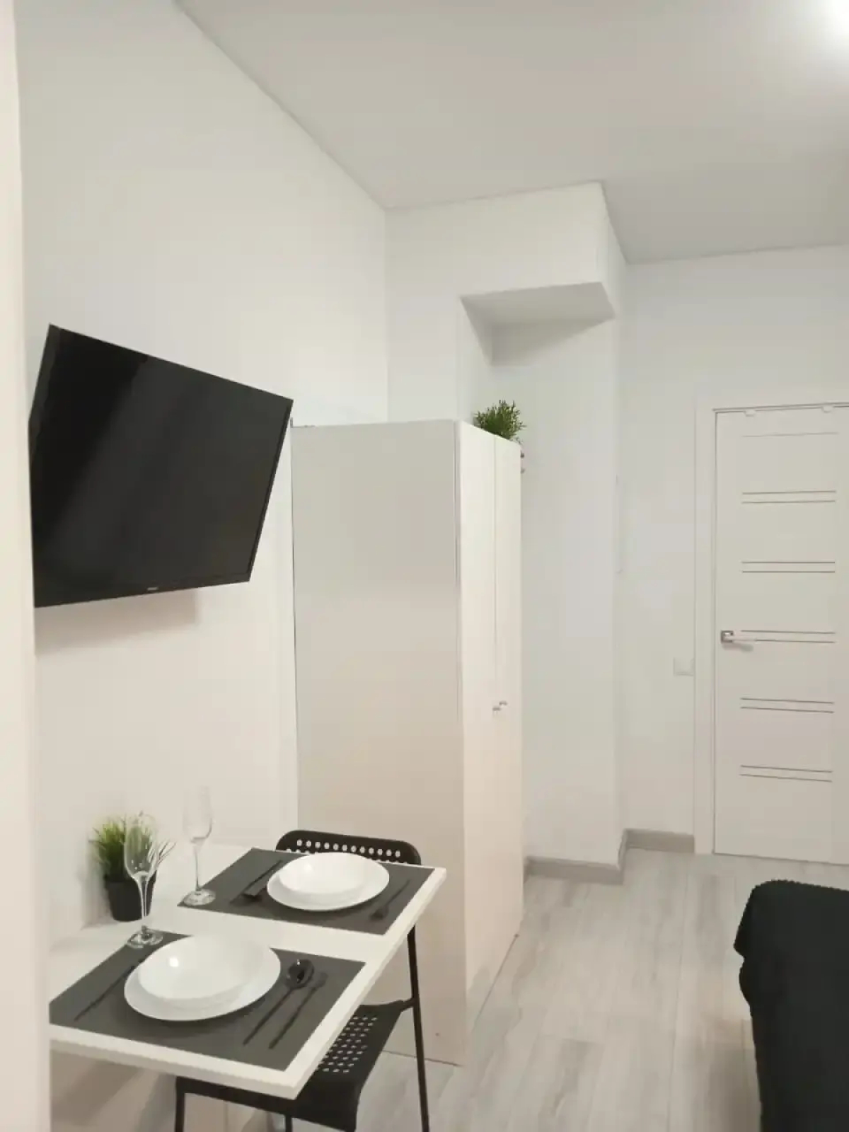 Апартаменты Яркая Студия