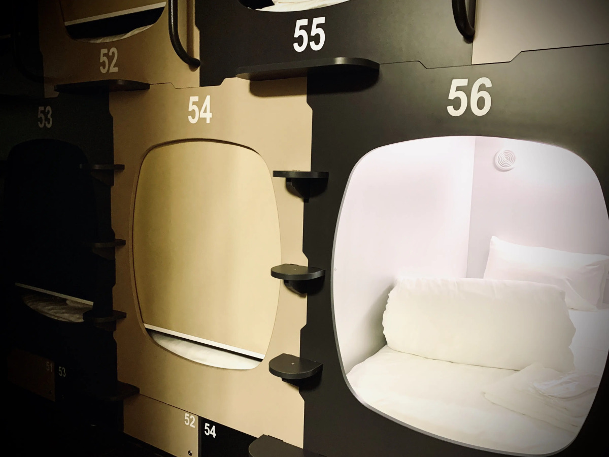 Капсульный отель Оранжевое Небо