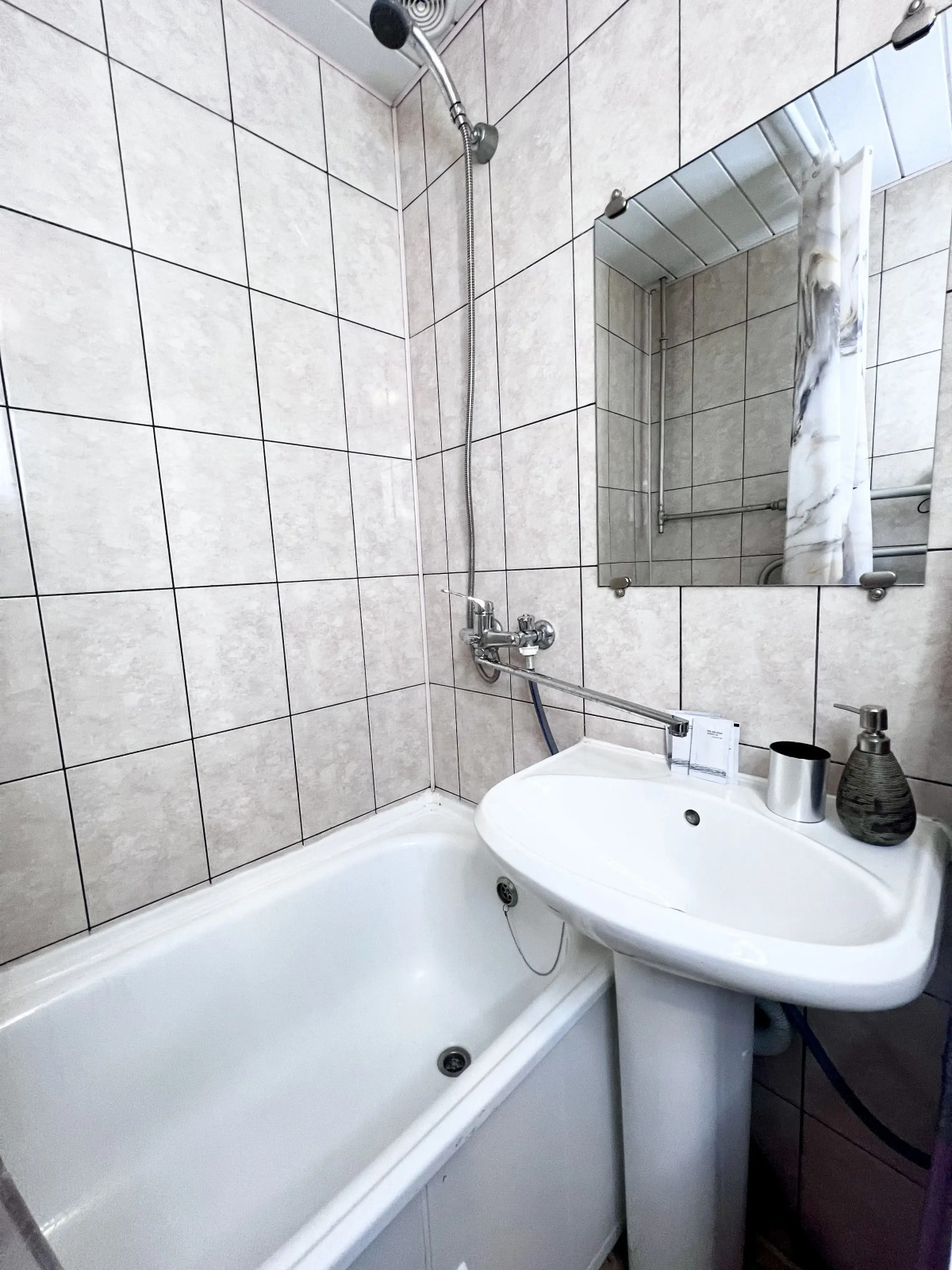 Квартира Аджика