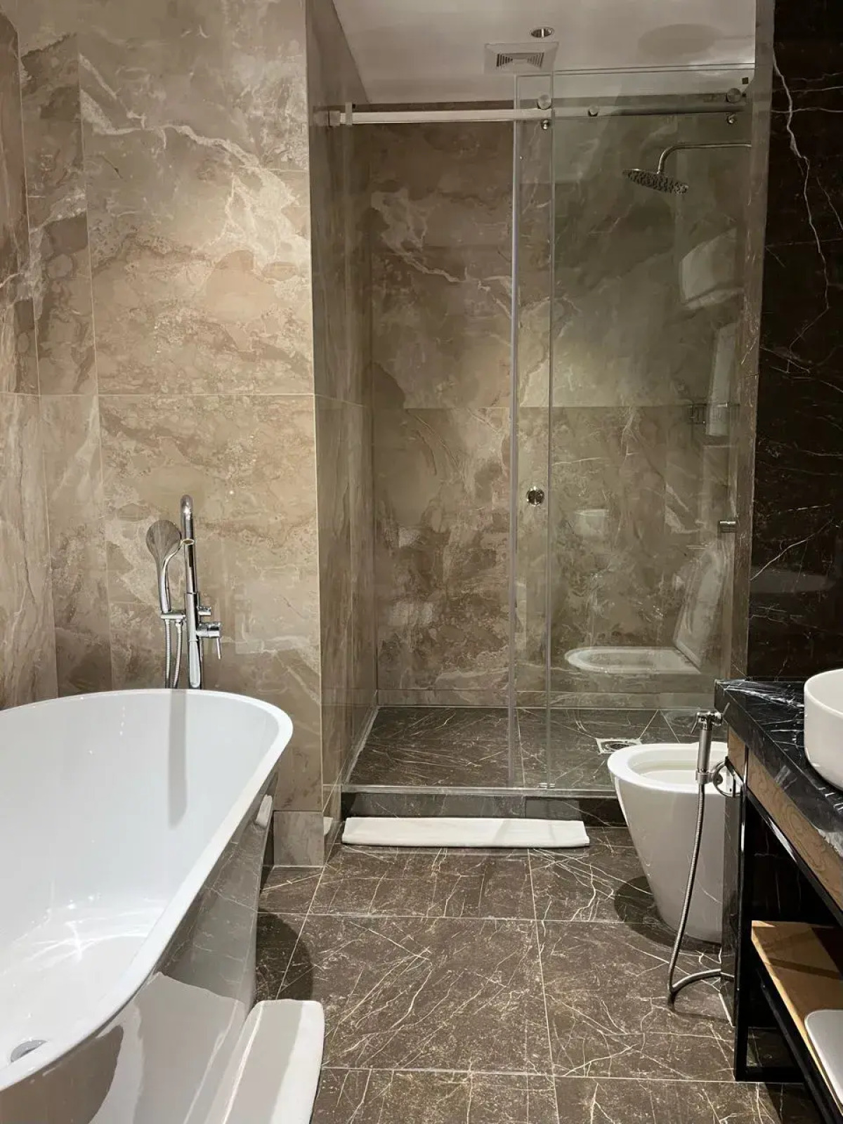 Отель Sofia International