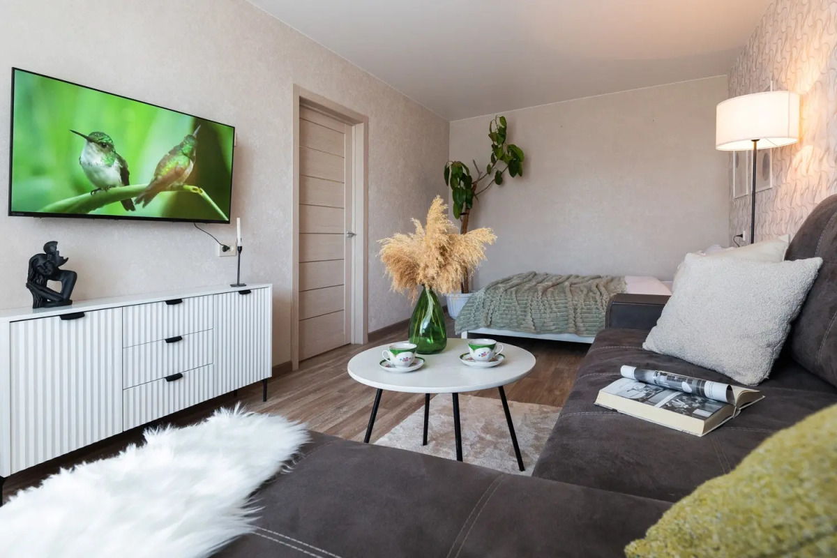 Квартира Семейная двушка у ЖД вокзала с двумя TV и кондиционером