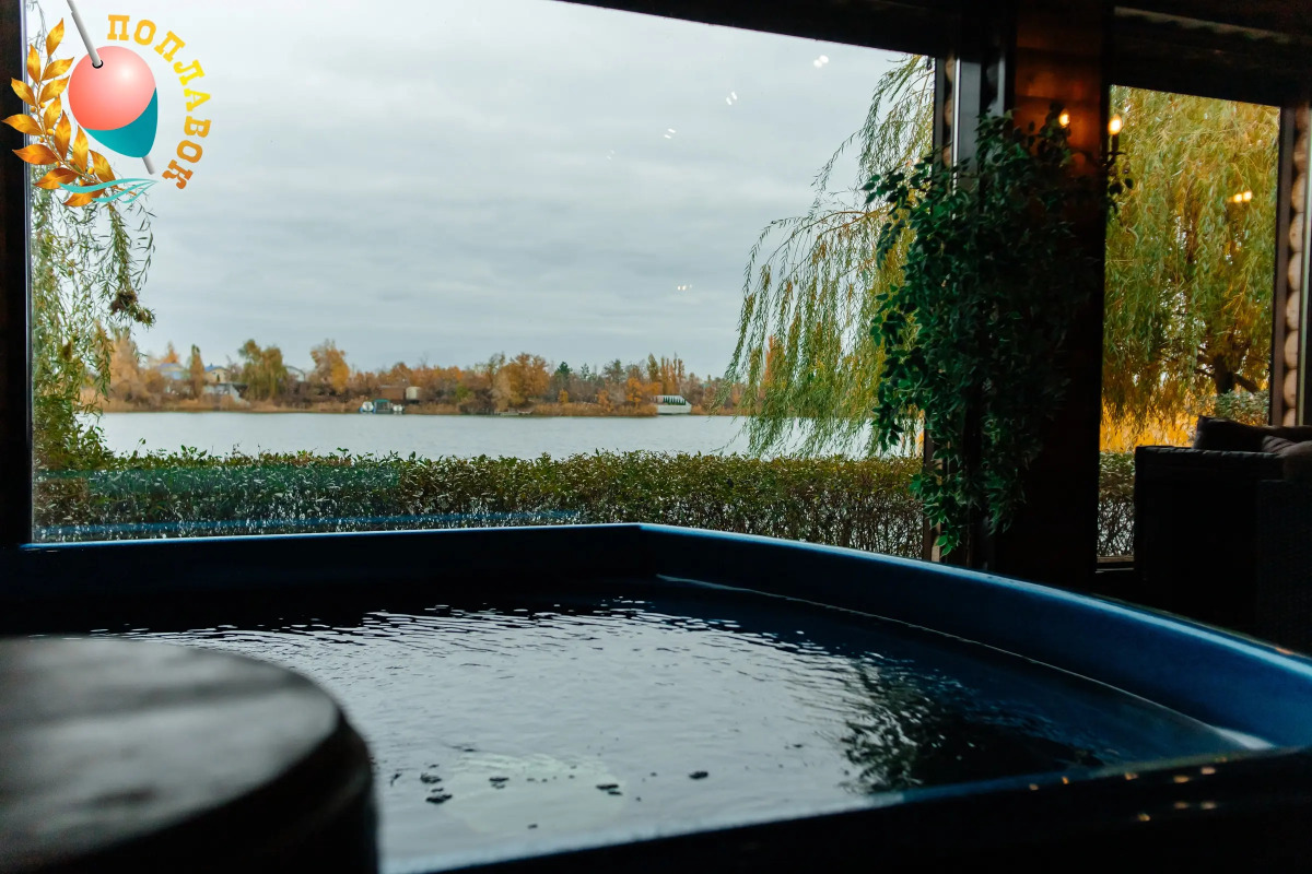 База отдыха Загородный клуб "Поплавок"